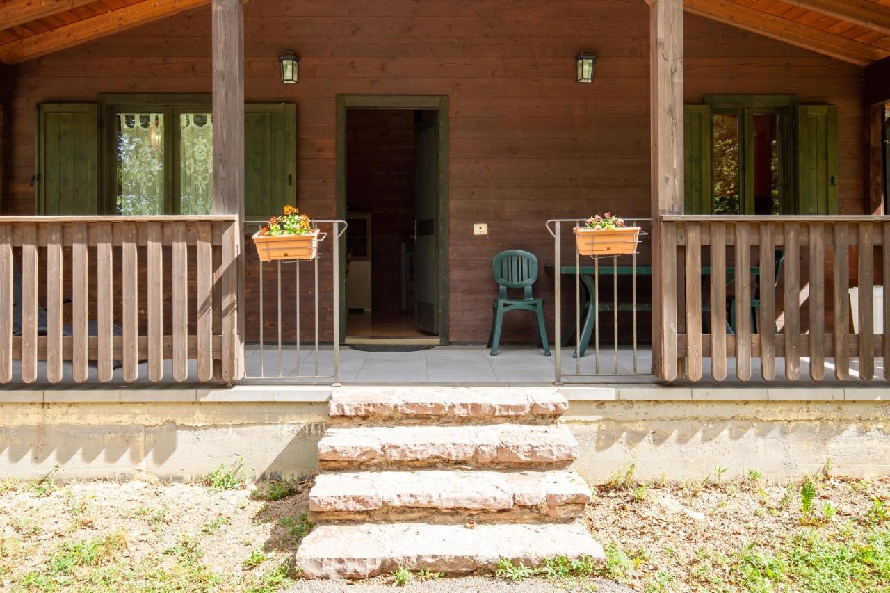 Villaggio Anemone - Chalet Mirtillo Capanne di Sillano Esterno foto